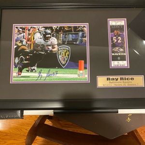 Signed Ray Rice picture